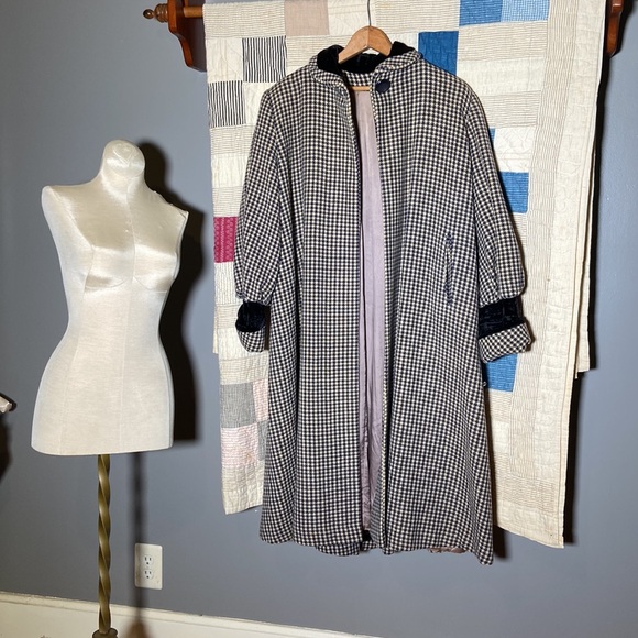 Vintage Houndstooth Wool Coat - Picture 10 of 10